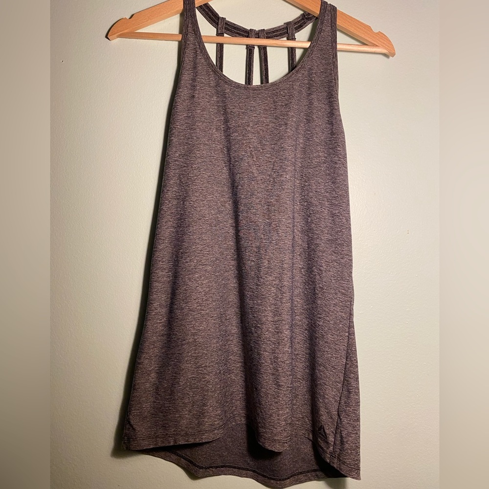 Athletic tank top